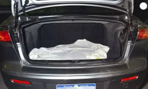 Vụ án lao ôtô chở thi thể đến trước mặt cảnh sát