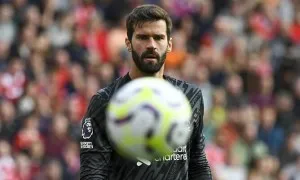 Liverpool mất Alisson khi đấu Arsenal, Chelsea